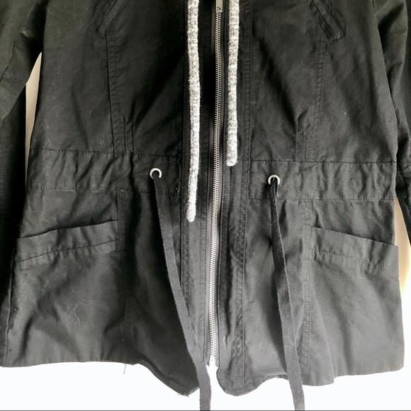 F21 Black Hooded Sweatshirt Jacket - Picture 4 of 5